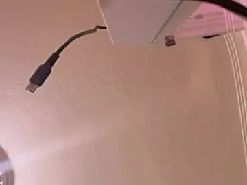 Lablondeer9000  live sex cam