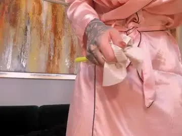 Lexiewayne  live sex cam