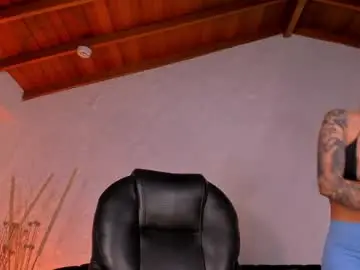 Lexiewayne  live sex cam