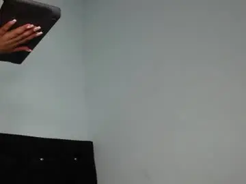 Milf_anay_  live sex cam