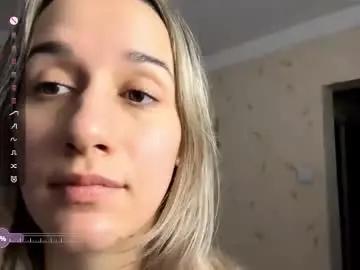 Sharitaklemme  live sex cam