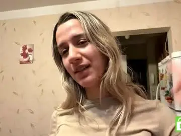 Sharitaklemme  live sex cam