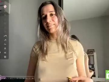 Sharitaklemme  live sex cam