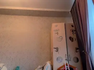 Veronikamaresh  live sex cam