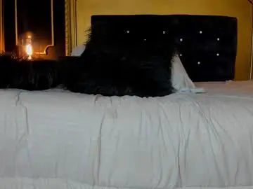 Aitanajohns  live sex cam