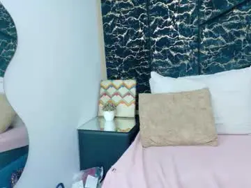 Annyevansz  live sex cam