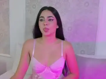 Elara_bloom_  live sex cam