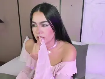 Elara_bloom_  live sex cam