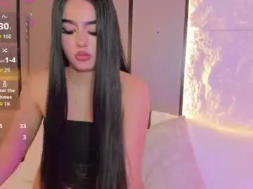 Elara_bloom_  live sex cam