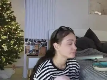 Evi_woow  live sex cam