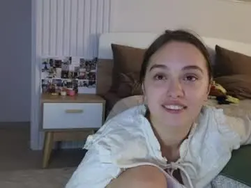 Evi_woow  live sex cam