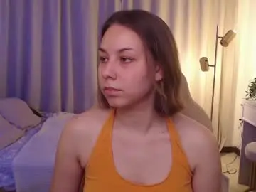 Gia_skova  live sex cam