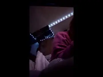 Girlypopsarah  live sex cam
