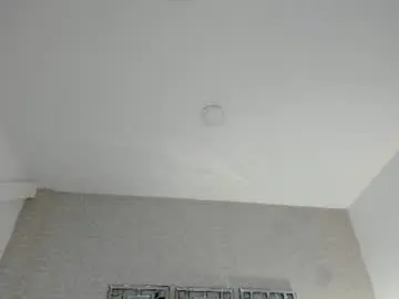 Kiss_me_7  live sex cam