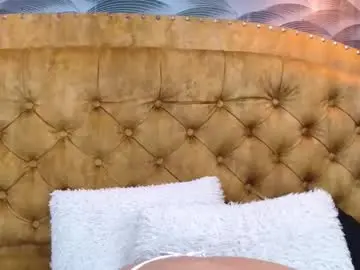 Kittybrookex  live sex cam