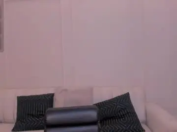 Leahnovac  live sex cam