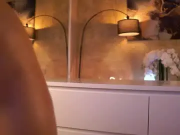 Maddiebryggs  live sex cam