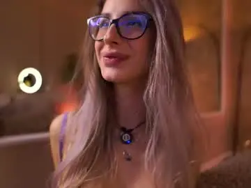 Maddiebryggs  live sex cam