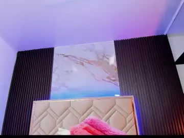 Miaafarrel  live sex cam