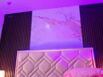 Miaafarrel  live sex cam