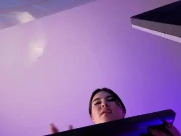 Miaafarrel  live sex cam