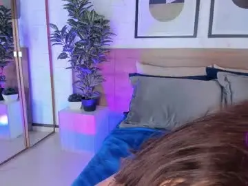 Miakay1  live sex cam