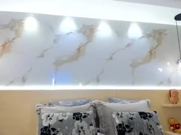 Miakay1  live sex cam