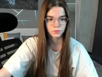 Misss_evelyne  live sex cam