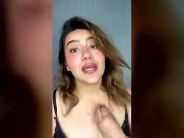 Sommerr111  live sex cam