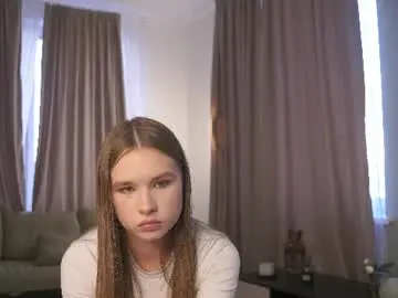Tandyklugman  live sex cam