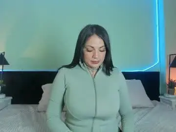 Tyraa_banxx  live sex cam