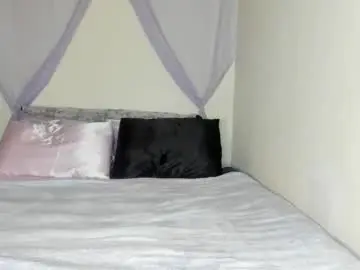 Yasminayazzie  live sex cam