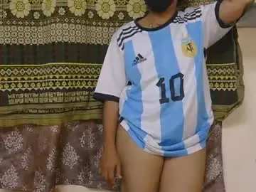 Zoya_4u  live sex cam