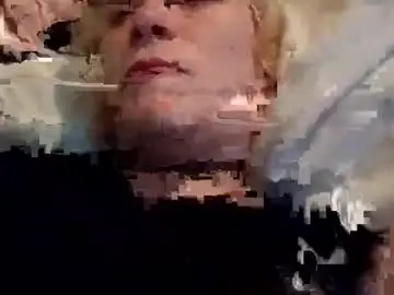 Badbitch520  live sex cam