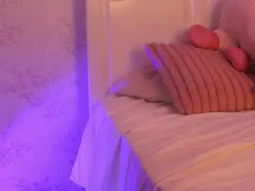 Clarahazell  live sex cam