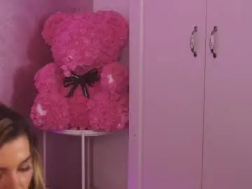 Clarahazell  live sex cam