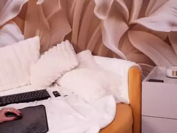 Clarahazell  live sex cam