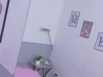 Cutepetitee  live sex cam