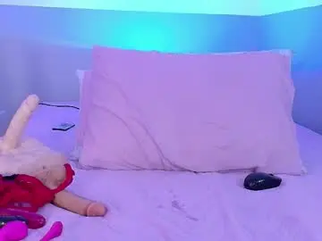 Cutepetitee  live sex cam