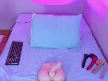 Cutepetitee  live sex cam