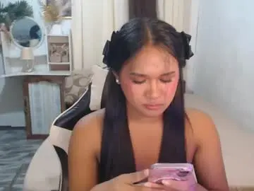 Daniellelux  live sex cam