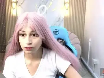 Hanni_b  live sex cam