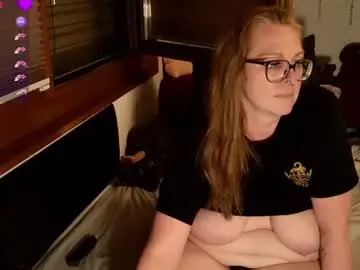 Hot_beautiful_milf  live sex cam