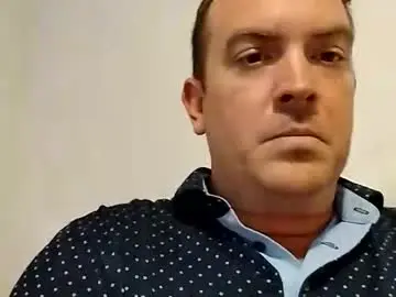 Locolatina81  live sex cam