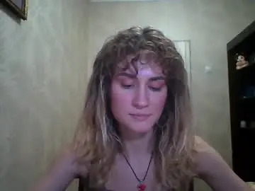 Maybellebombich  live sex cam