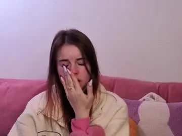 Meliamaheia  live sex cam