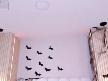 Mila_hank  live sex cam