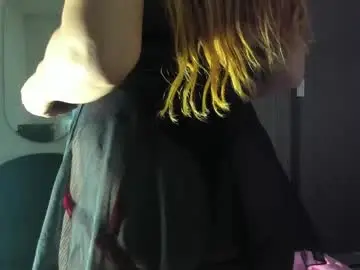 Queenceleste69  live sex cam