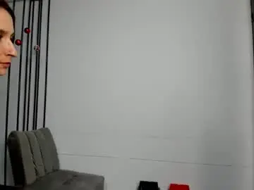 Roussehills  live sex cam