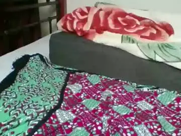 Rynn225  live sex cam